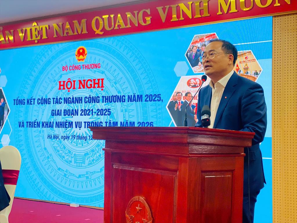 Vai trò điều hành và hỗ trợ của Bộ Công Thương đối với tăng trưởng xuất khẩu thủy sản Việt Nam năm 2025