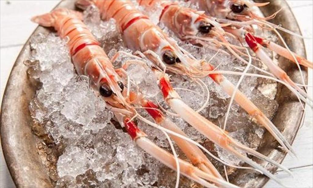 Giá cua, tôm hùm tại Trung Quốc giảm mạnh