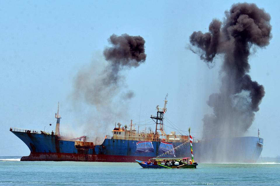 Đánh bắt cá bất hợp pháp gây thiệt hại 23,5 tỷ đô la mỗi năm