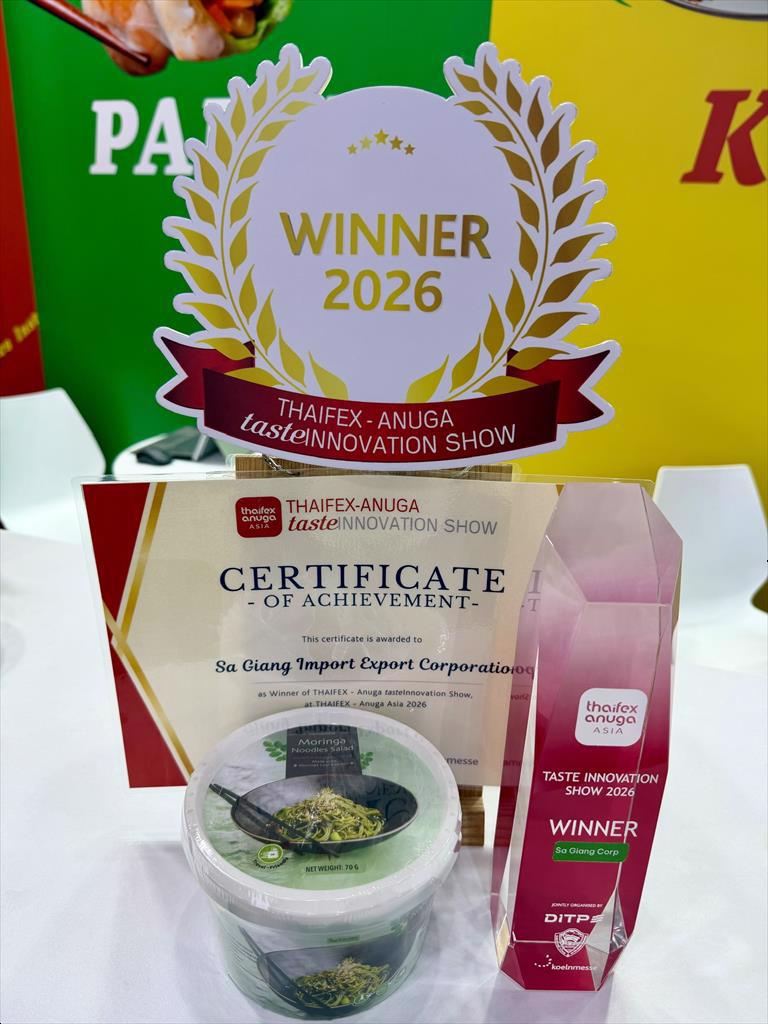 “Salad Mì Chùm Ngây” của Sa Giang lọt Top 10 sản phẩm chiến thắng tại THAIFEX – Anuga Asia 2026