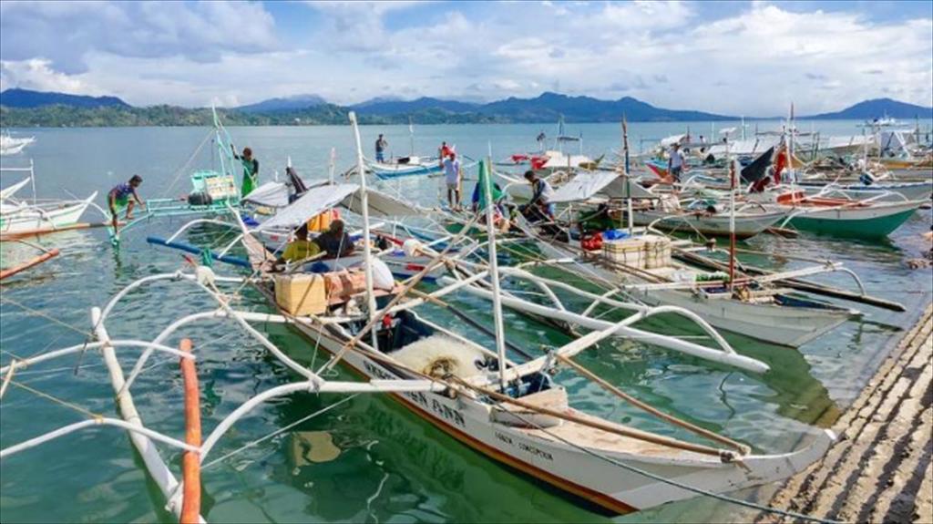 Ngư dân Philippines đối mặt áp lực kép từ biến đổi khí hậu, suy giảm nguồn lợi