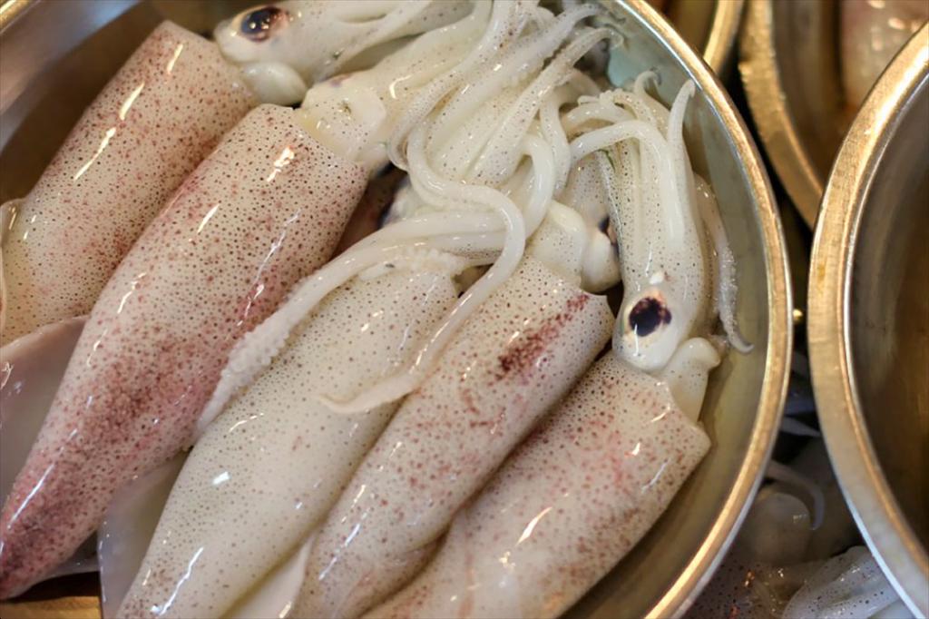 Giá mực biển sâu tại Trung Quốc tiếp tục giảm nhẹ