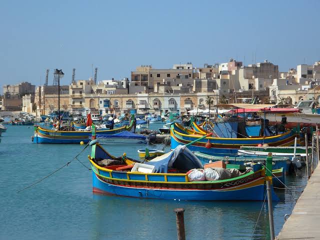 Malta triển khai máy bay giám sát chống khai thác thủy sản bất hợp pháp