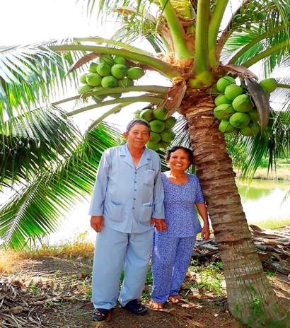 Của ăn của để từ nuôi tôm