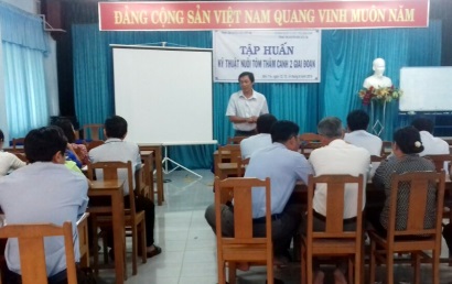 Bến Tre: Tập huấn kỹ thuật nuôi tôm thẻ chân trắng 2 giai đoạn