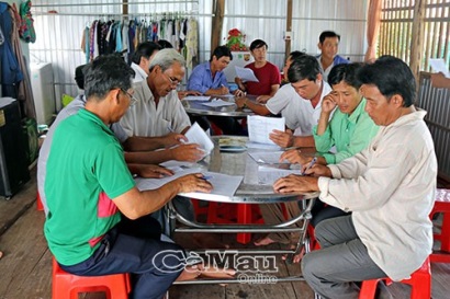 Hỗ trợ tôm giống phát triển mô hình quảng canh cải tiến