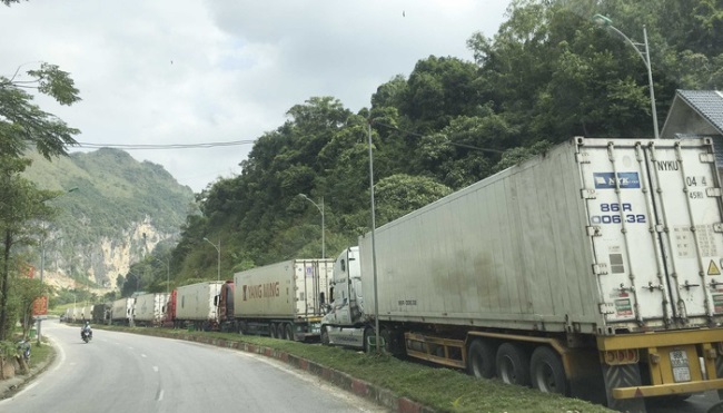 Tổng cục Hải quan: Tập trung tháo gỡ khó khăn, đẩy nhanh thông quan hàng nông, thuỷ sản sang Trung Quốc