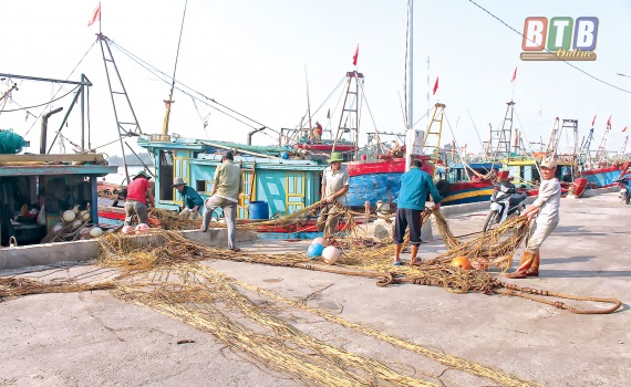 Khai thác nguồn lợi thủy sản theo hướng bền vững