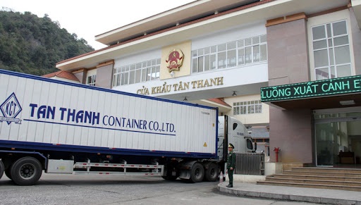 Ngừng thông quan vì dịch Corona: Cần hỗ trợ doanh nghiệp xuất khẩu nông sản dự trữ hàng hóa
