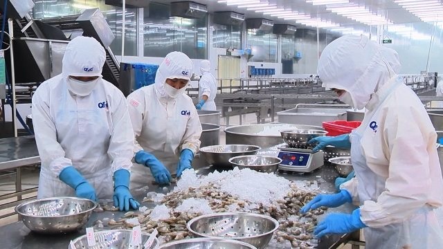 Doanh nghiệp thủy sản bị giảm một nửa đơn hàng vì Covid-19