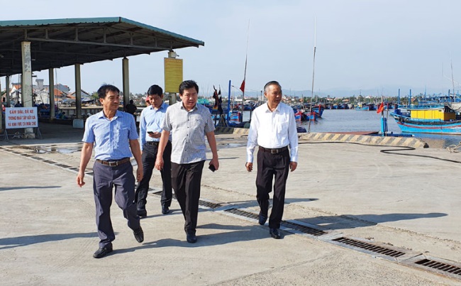 Tiếp tục tạo điều kiện thuận lợi để ngư dân bám biển