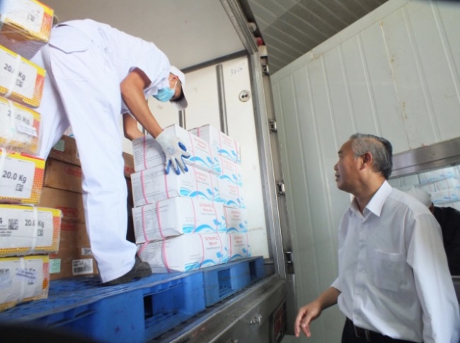 Cá tra ra Bắc, bán chạy như tôm tươi!