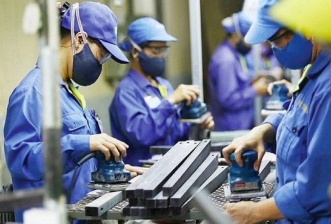 Nhiều cải cách tiếp tục được thực thi