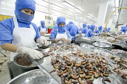 Tiếp tục đẩy mạnh cải cách thủ tục hành chính, giảm gánh nặng chi phí đối với doanh nghiệp 