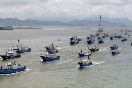 Trung Quốc cam kết cắt giảm quy mô đội tàu khai thác 