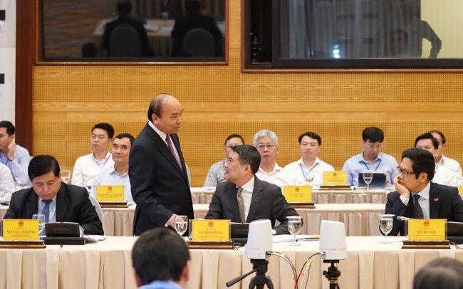 Thủ tướng: Không được "đẩy qua đẩy lại" làm lỡ thời cơ của doanh nghiệp