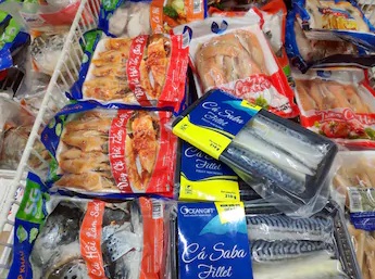 Niềm vui trút bỏ gánh nặng chưa lâu, lô hàng thủy sản lại lo về mã số mã vạch