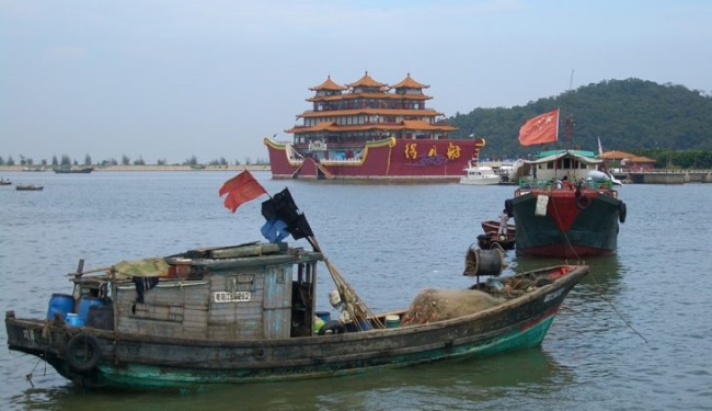 Trung Quốc soạn thảo luật chống khai thác bất hợp pháp