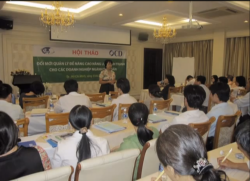 Một số hình ảnh hoạt động trong Hội thảo Đổi mới quản lý để nâng cao năng lực cạnh tranh cho các DN ngành thủy sản tổ chức tại Tp. HCM, Sáng 2362012