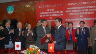 Japan inks MOU with Vietnam for co-operations in agriculture and fisheries  
