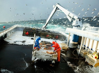 Russia, U.S. ink deal to fight illegal fishing 
