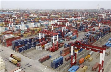 China drops charges on imports from New Year 