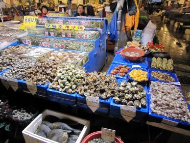 Spending cuts take toll on China seafood market
