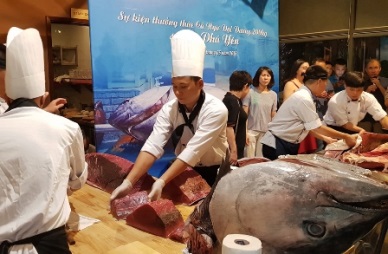 Promote ocean tuna to visitors