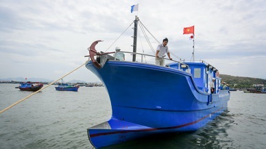 First Japanese composite tuna fishing boat launched