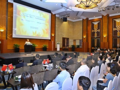 Conference offers trade opportunities to Vietnam, China businesses