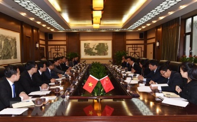 Vietnam, China deepen agricultural cooperation